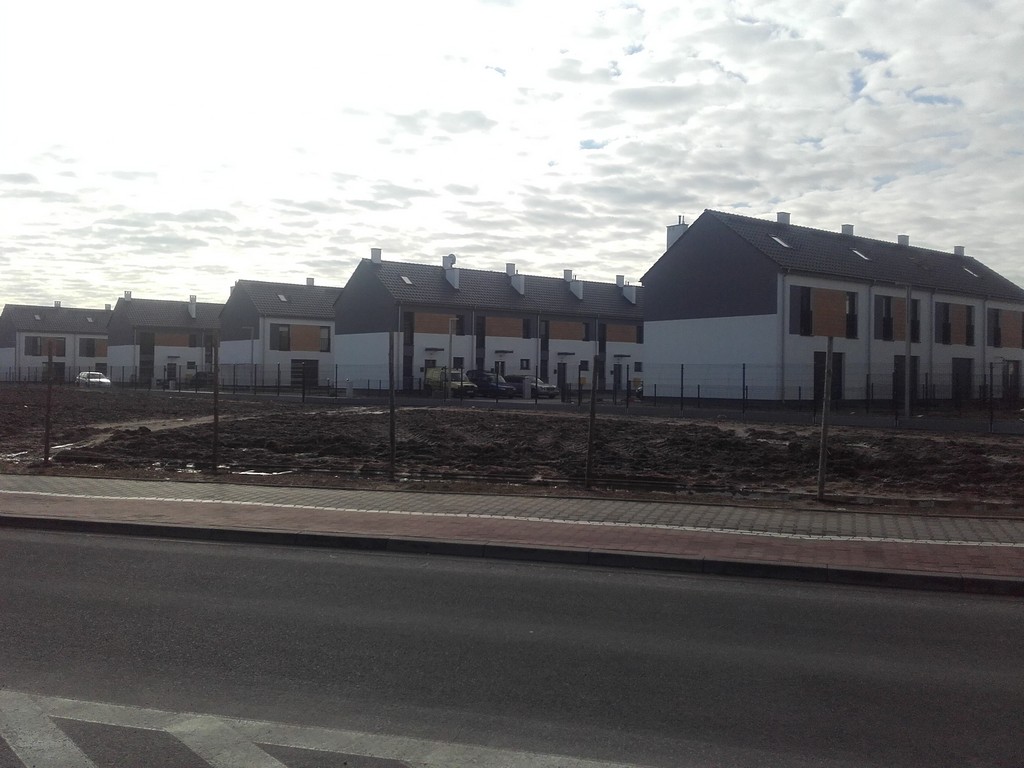 Osiedle domów w zabudowie szeregowej w Zalasewie
